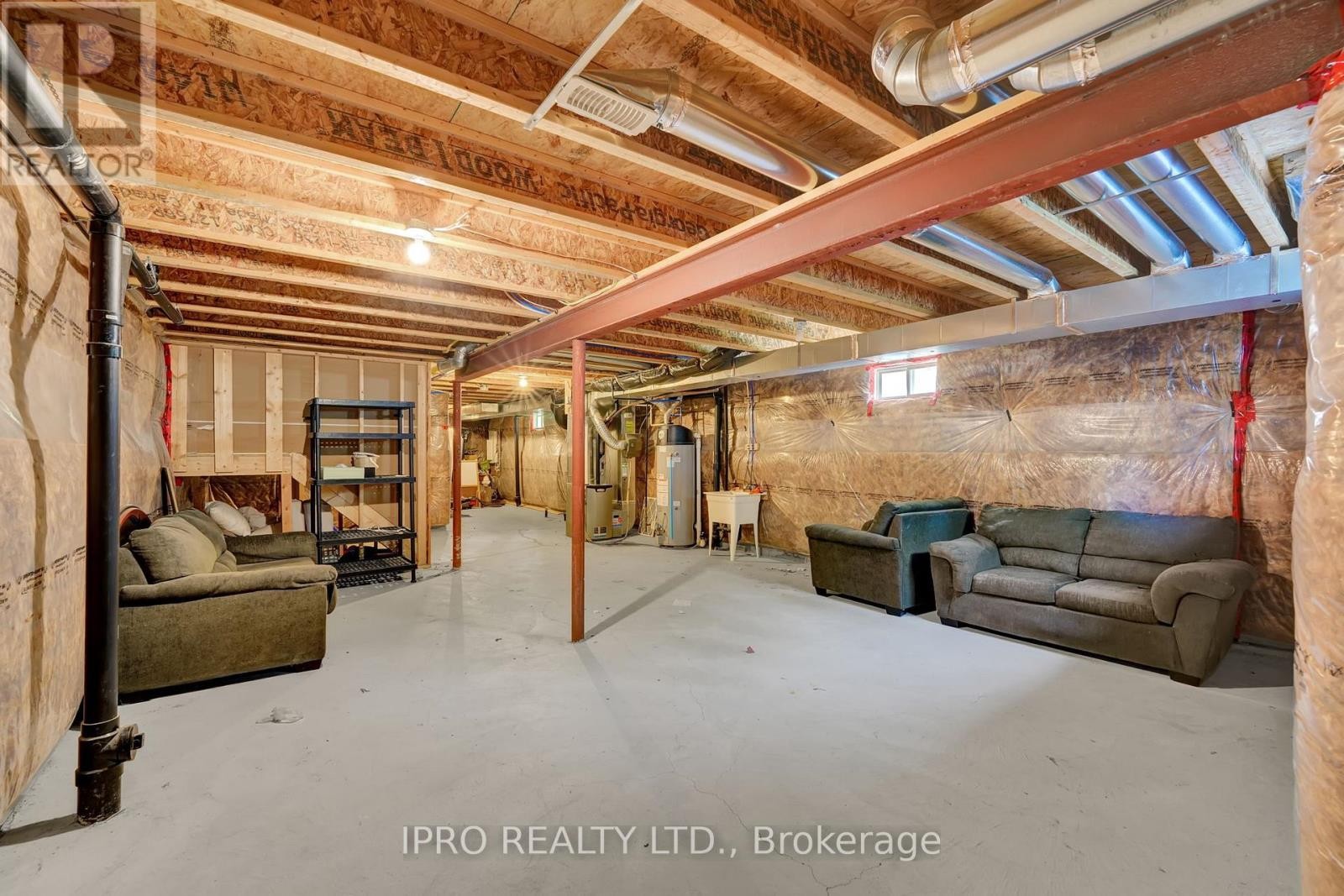 












128 BRIDLEWOOD BOULEVARD

,
Whitby (Rolling Acres),




Ontario
L1R0N2

