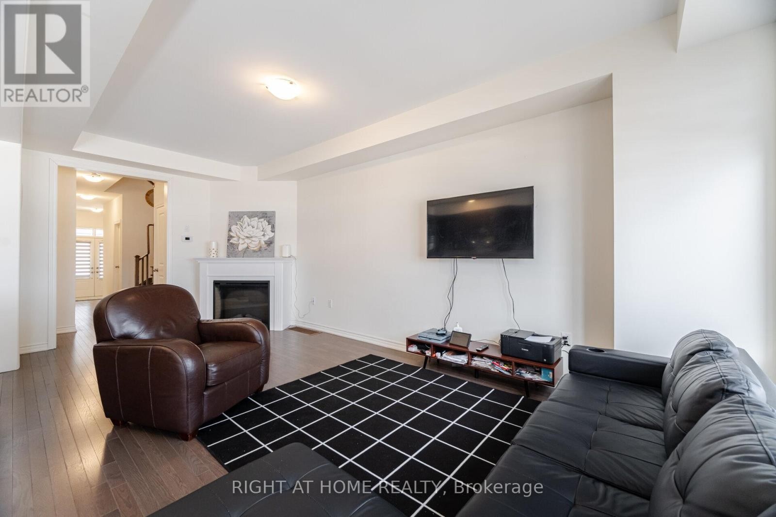 












1247 REXTON DRIVE

,
Oshawa (Kedron),




Ontario
L1L0T3

