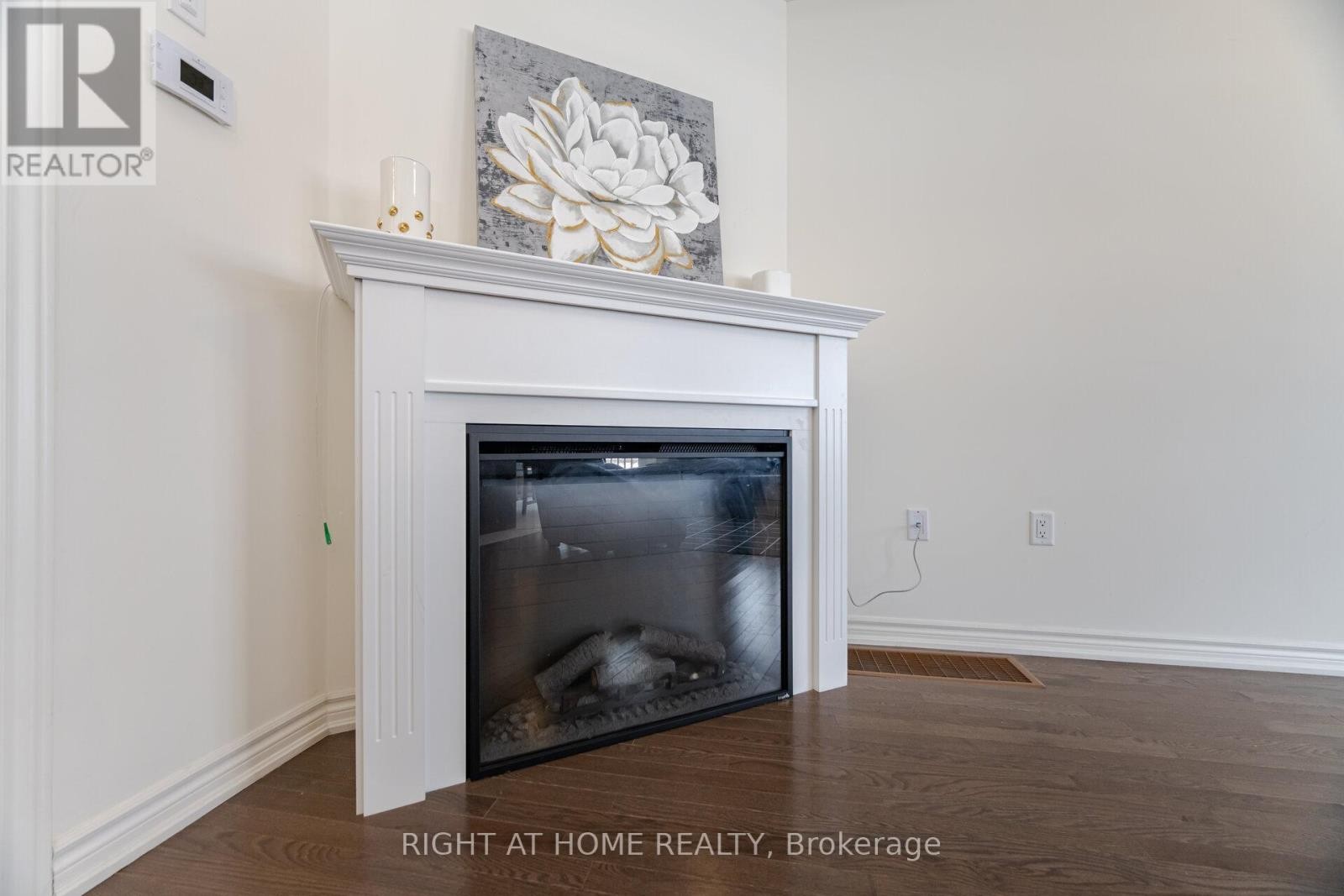 












1247 REXTON DRIVE

,
Oshawa (Kedron),




Ontario
L1L0T3


