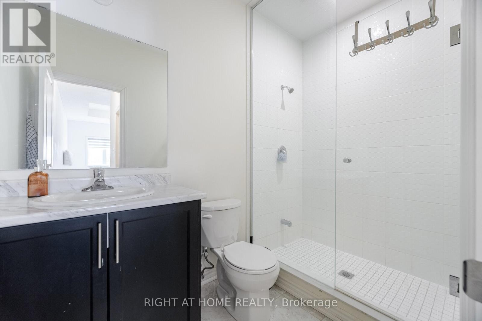












1247 REXTON DRIVE

,
Oshawa (Kedron),




Ontario
L1L0T3

