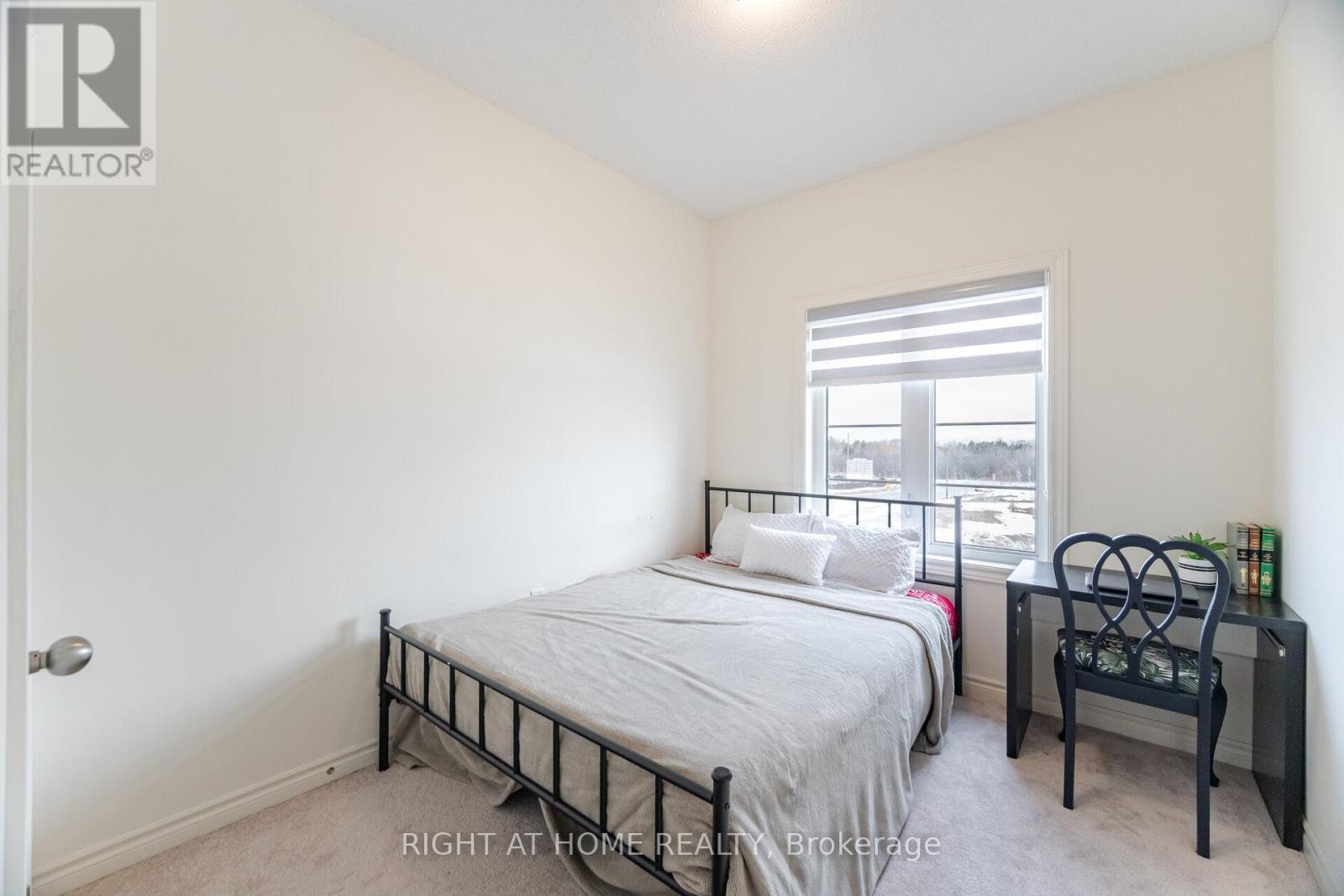 












1247 REXTON DRIVE

,
Oshawa (Kedron),




Ontario
L1L0T3

