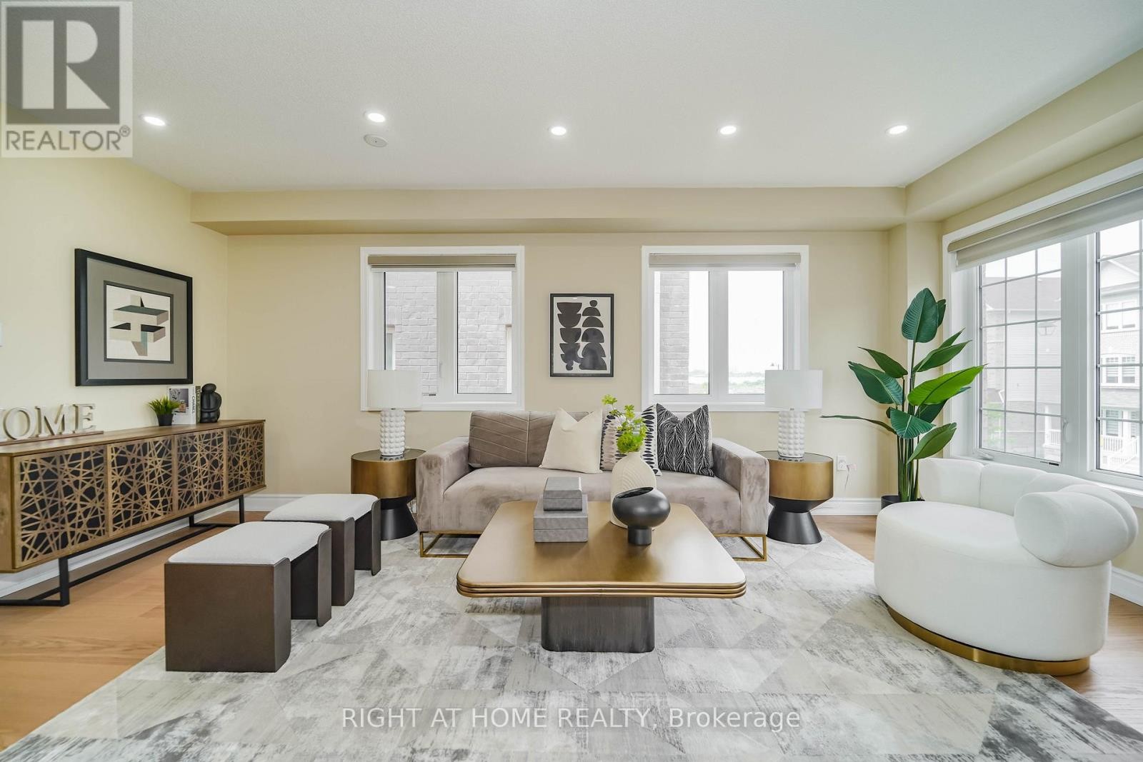 












97 AINLEY ROAD

,
Ajax (Central East),




Ontario
L1Z0S9

