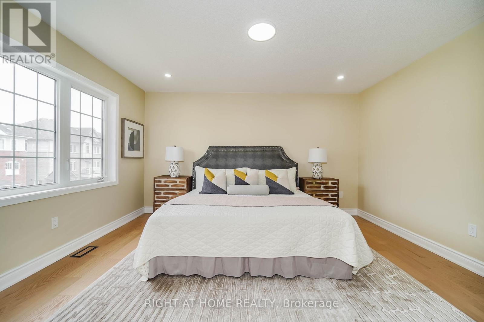 












97 AINLEY ROAD

,
Ajax (Central East),




Ontario
L1Z0S9

