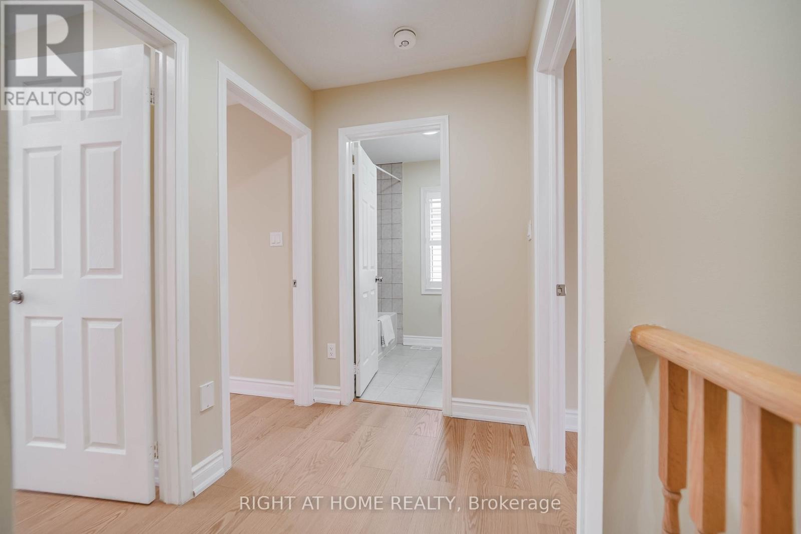 












97 AINLEY ROAD

,
Ajax (Central East),




Ontario
L1Z0S9

