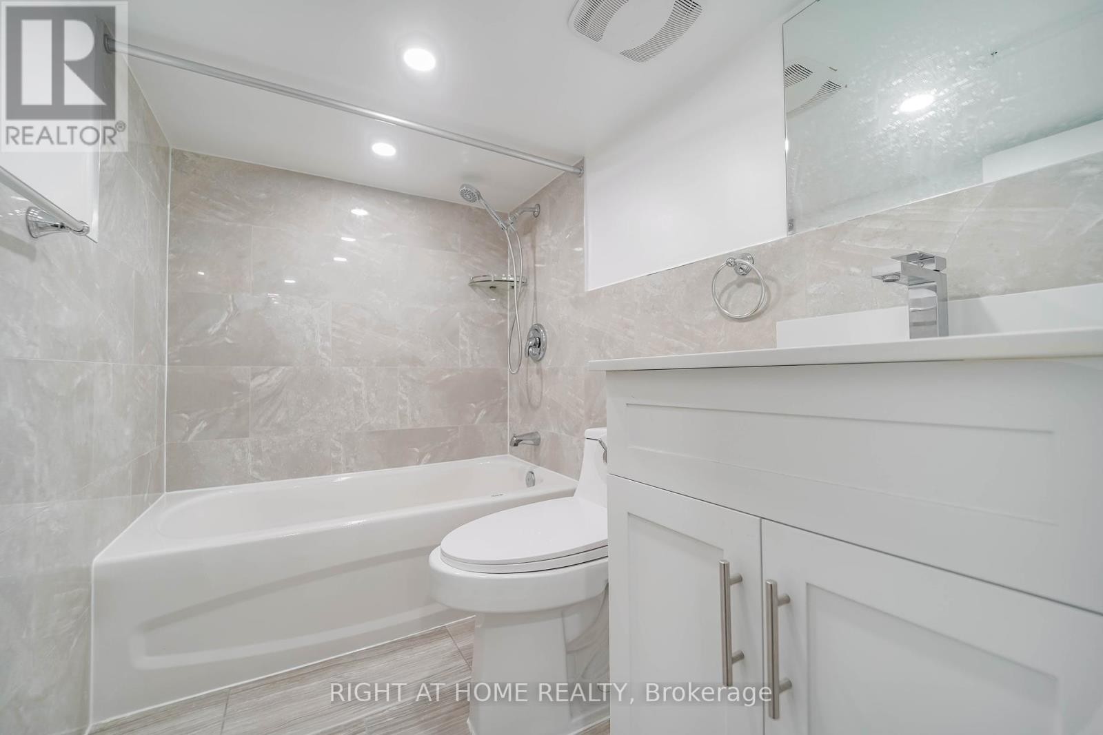 












97 AINLEY ROAD

,
Ajax (Central East),




Ontario
L1Z0S9

