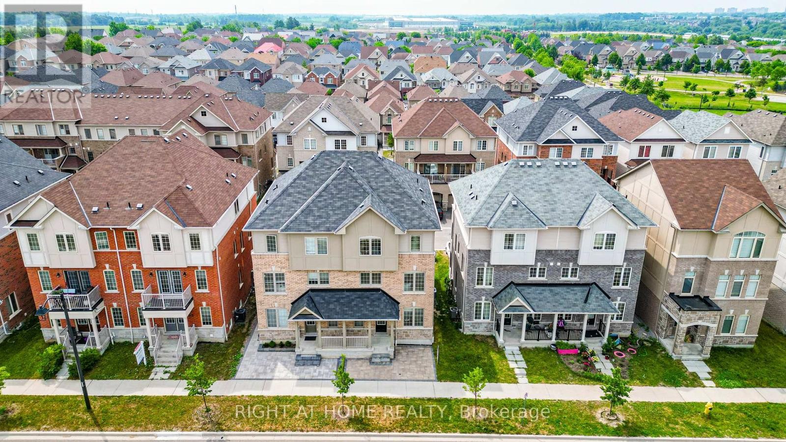 












97 AINLEY ROAD

,
Ajax (Central East),




Ontario
L1Z0S9

