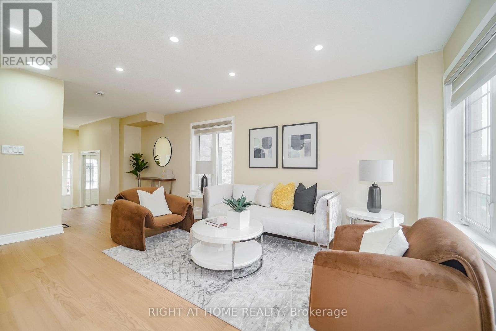 












97 AINLEY ROAD

,
Ajax (Central East),




Ontario
L1Z0S9

