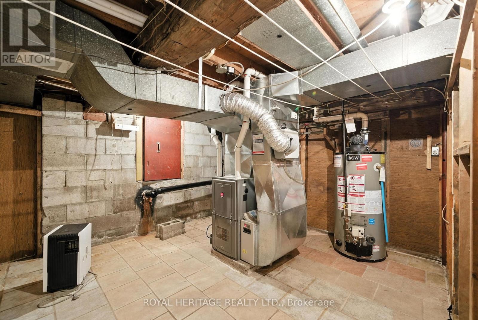 












1595 TAUNTON ROAD

,
Clarington,




Ontario
L0B1J0

