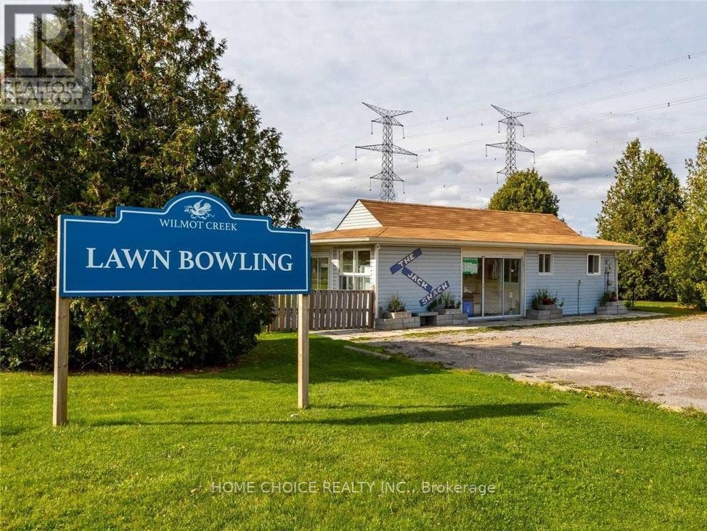 












8 SEVENTH HOLE COURT

,
Clarington (Newcastle),




Ontario
L1B1B5

