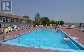 












8 SEVENTH HOLE COURT

,
Clarington (Newcastle),




Ontario
L1B1B5

