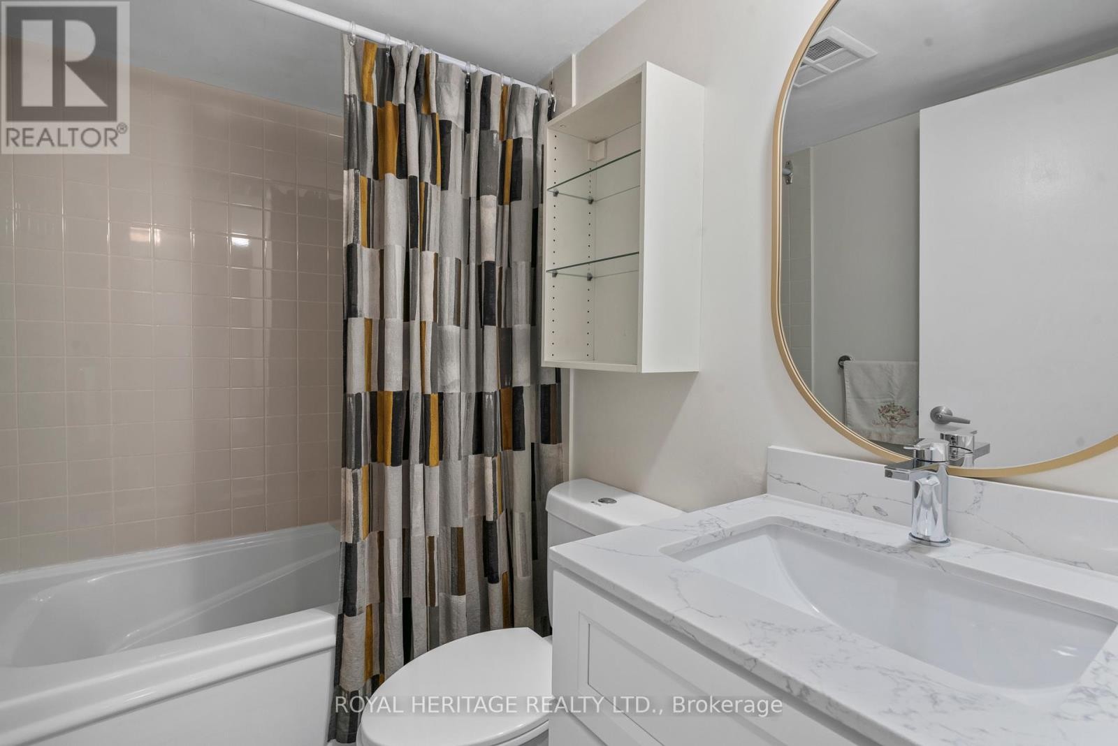 












1716 - 38 LEE CENTRE DRIVE

,
Toronto (Woburn),




Ontario
M1H3J7

