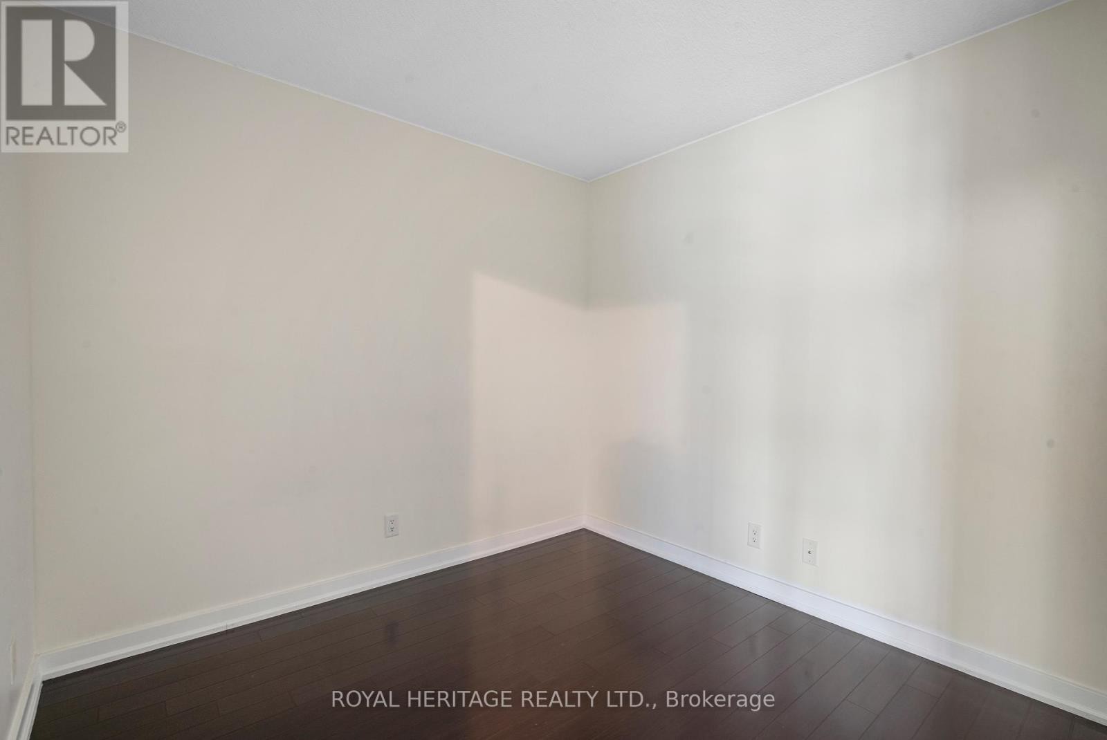 












1716 - 38 LEE CENTRE DRIVE

,
Toronto (Woburn),




Ontario
M1H3J7

