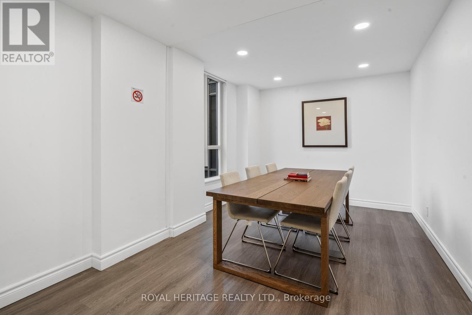












1716 - 38 LEE CENTRE DRIVE

,
Toronto (Woburn),




Ontario
M1H3J7


