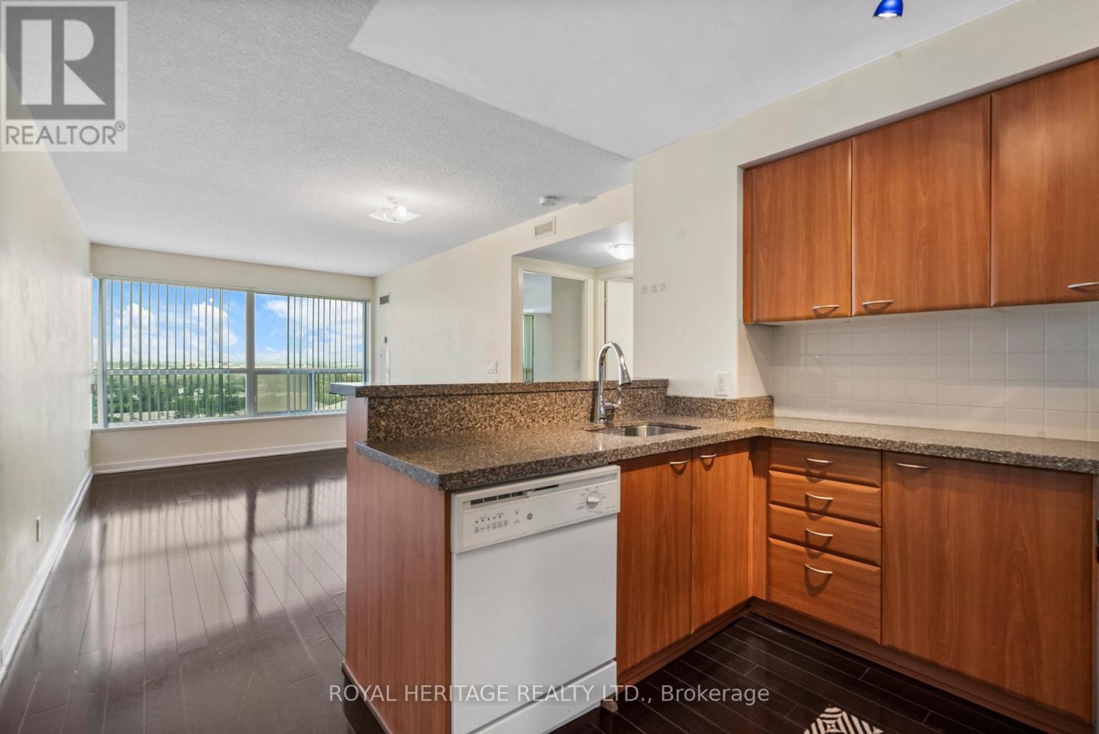 












1716 - 38 LEE CENTRE DRIVE

,
Toronto (Woburn),




Ontario
M1H3J7

