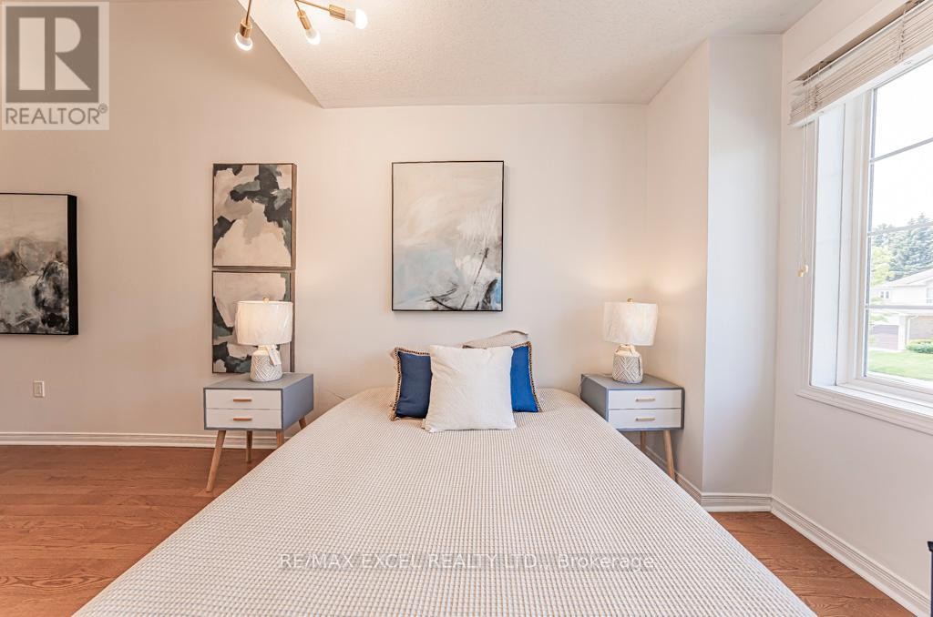 












71A MONTEZUMA TRAIL

,
Toronto (Agincourt North),




Ontario
M1V1K4

