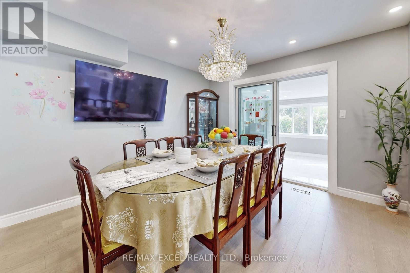 












43 SONMORE DRIVE

,
Toronto (Agincourt South-Malvern West),




Ontario
M1S1X3

