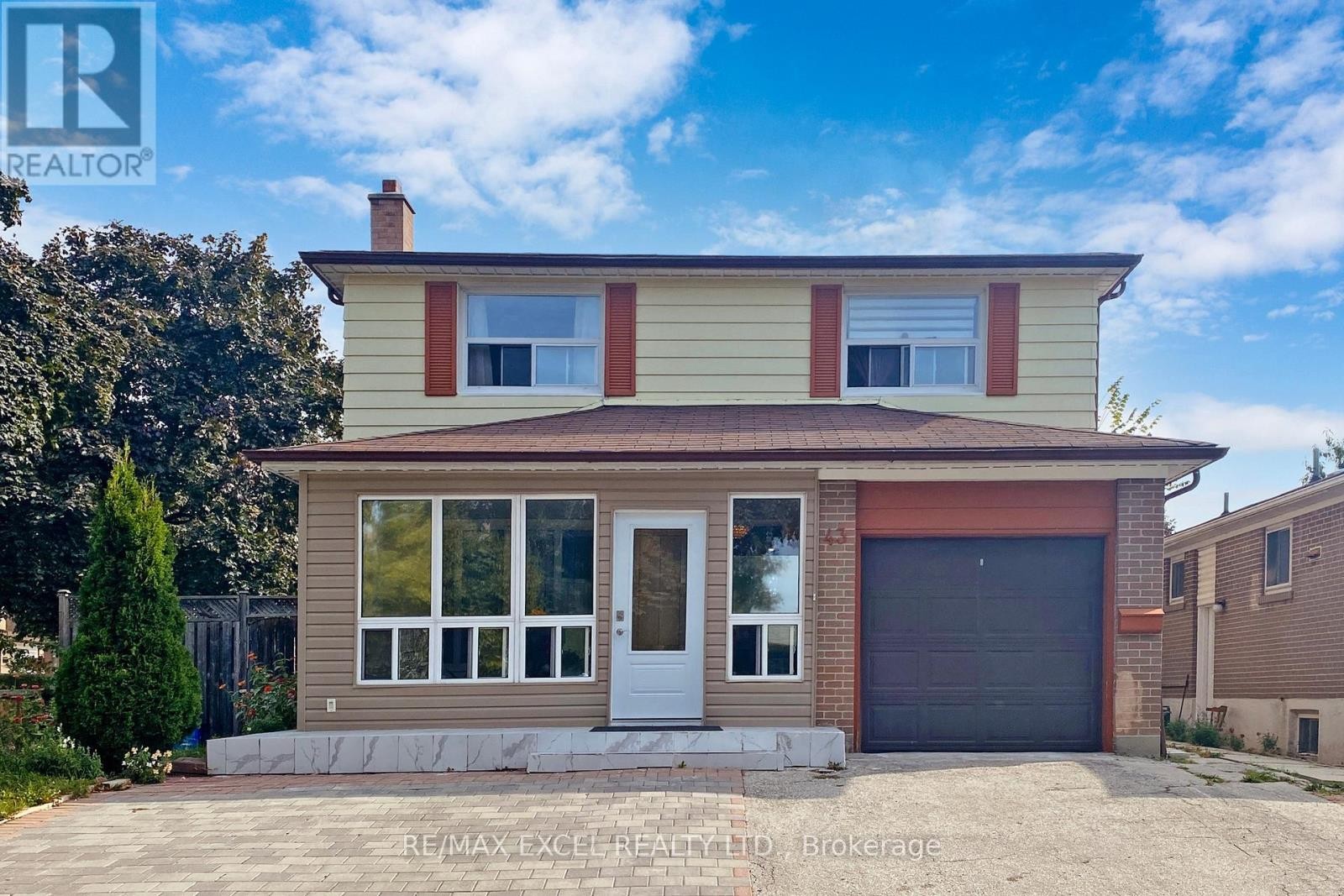 












43 SONMORE DRIVE

,
Toronto (Agincourt South-Malvern West),




Ontario
M1S1X3

