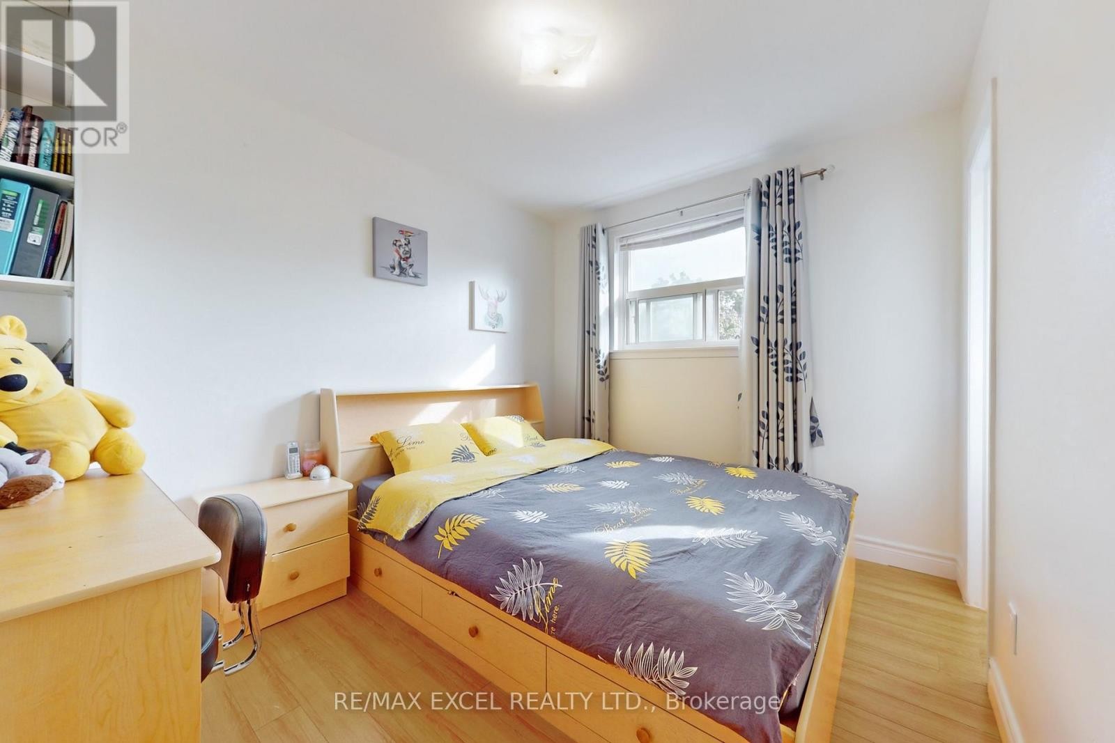 












43 SONMORE DRIVE

,
Toronto (Agincourt South-Malvern West),




Ontario
M1S1X3

