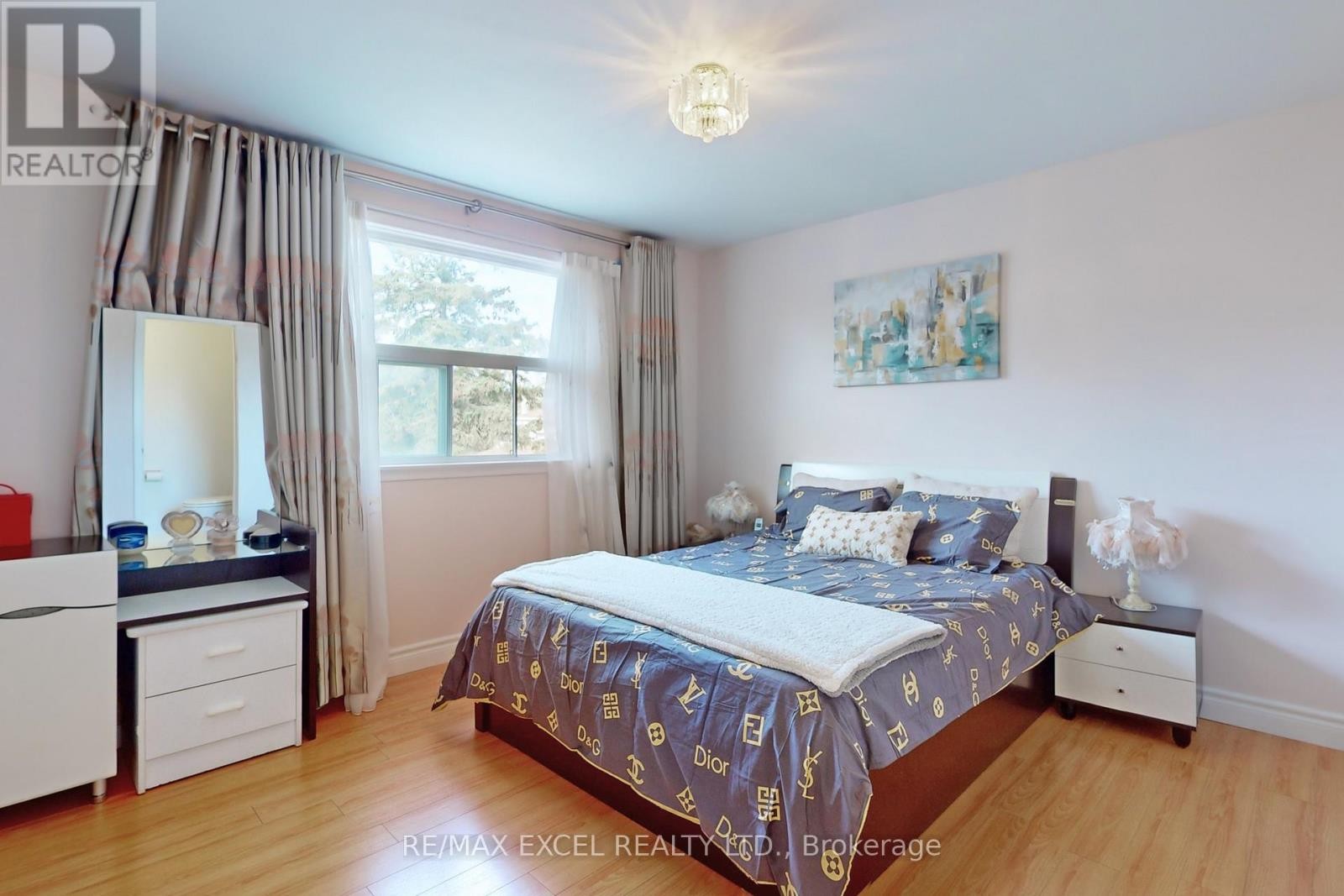 












43 SONMORE DRIVE

,
Toronto (Agincourt South-Malvern West),




Ontario
M1S1X3

