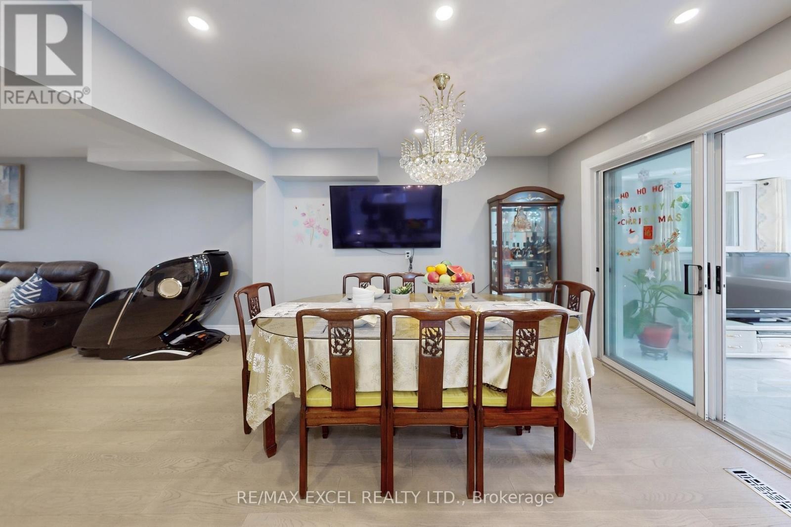 












43 SONMORE DRIVE

,
Toronto (Agincourt South-Malvern West),




Ontario
M1S1X3

