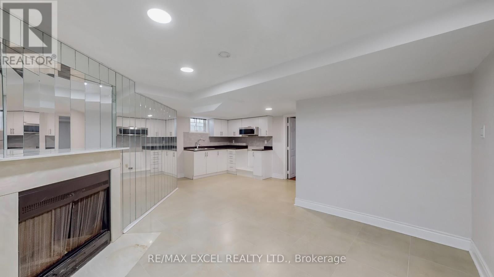 












80 EAGLEVIEW CRESCENT

,
Toronto (Steeles),




Ontario
M1W3N2


