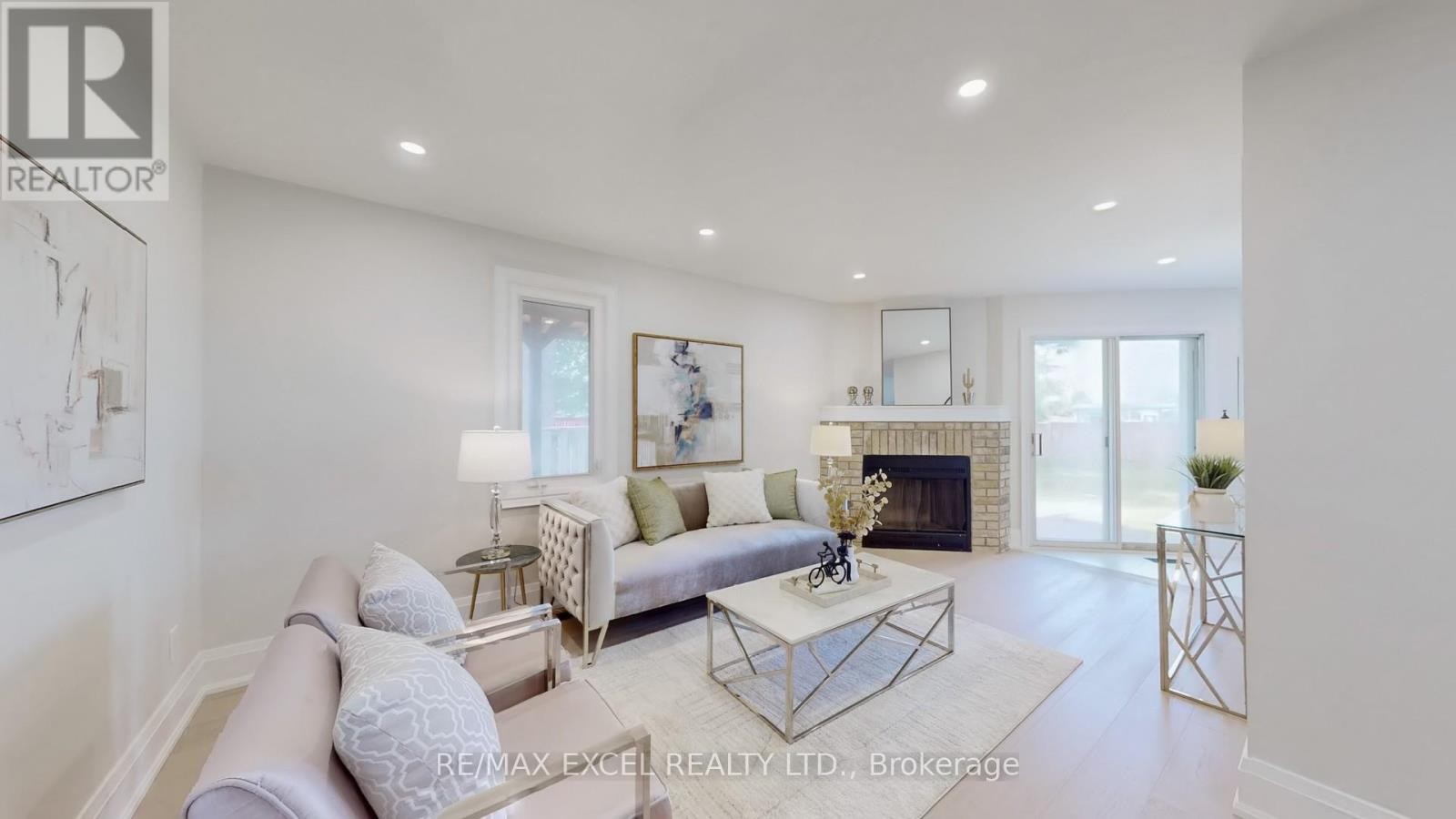












80 EAGLEVIEW CRESCENT

,
Toronto (Steeles),




Ontario
M1W3N2

