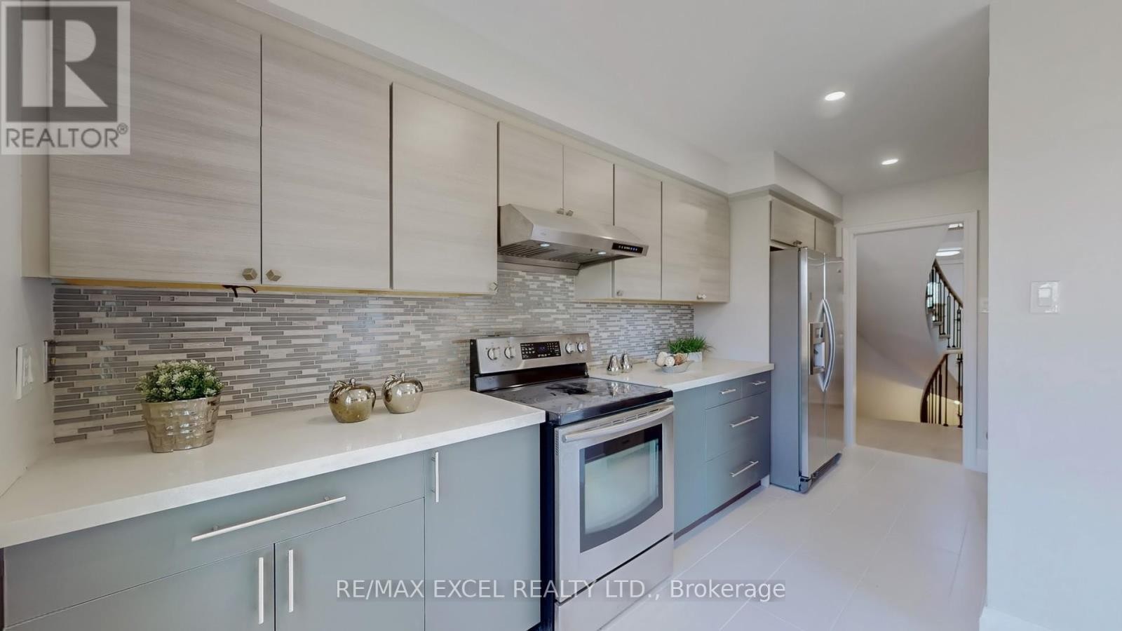 












80 EAGLEVIEW CRESCENT

,
Toronto (Steeles),




Ontario
M1W3N2

