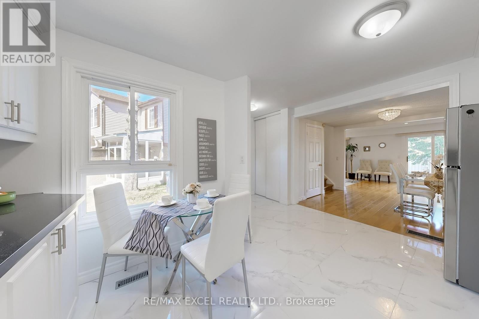 












29 GREEN SPRING DRIVE

,
Toronto (Milliken),




Ontario
M1V2A9

