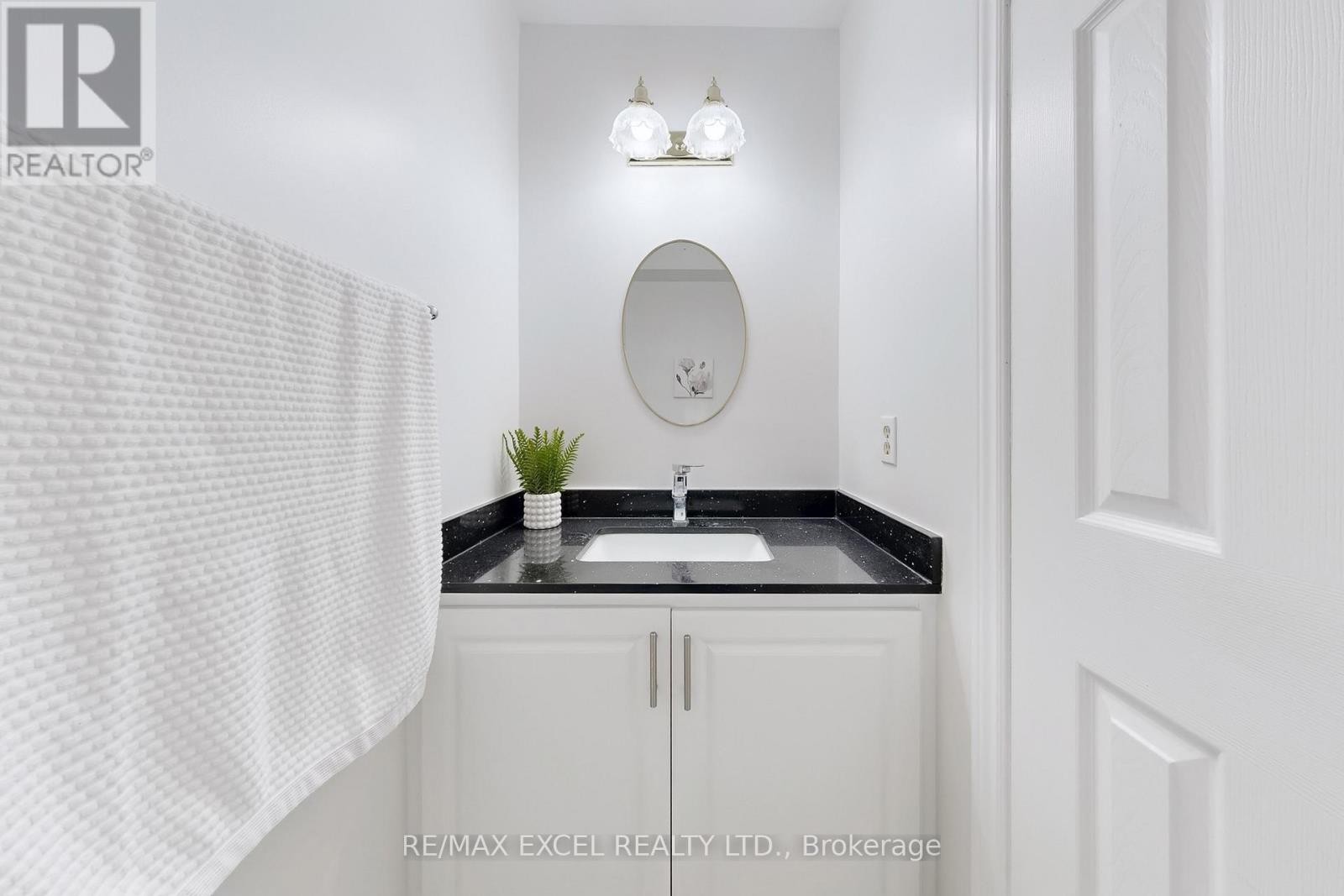 












29 GREEN SPRING DRIVE

,
Toronto (Milliken),




Ontario
M1V2A9

