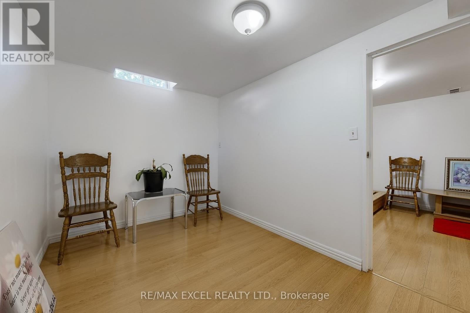












29 GREEN SPRING DRIVE

,
Toronto (Milliken),




Ontario
M1V2A9

