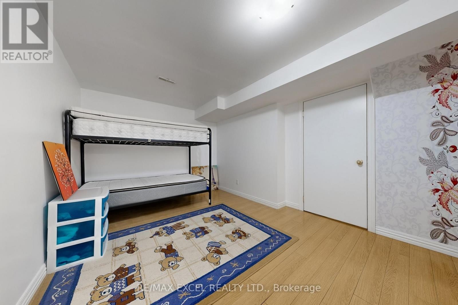 












29 GREEN SPRING DRIVE

,
Toronto (Milliken),




Ontario
M1V2A9

