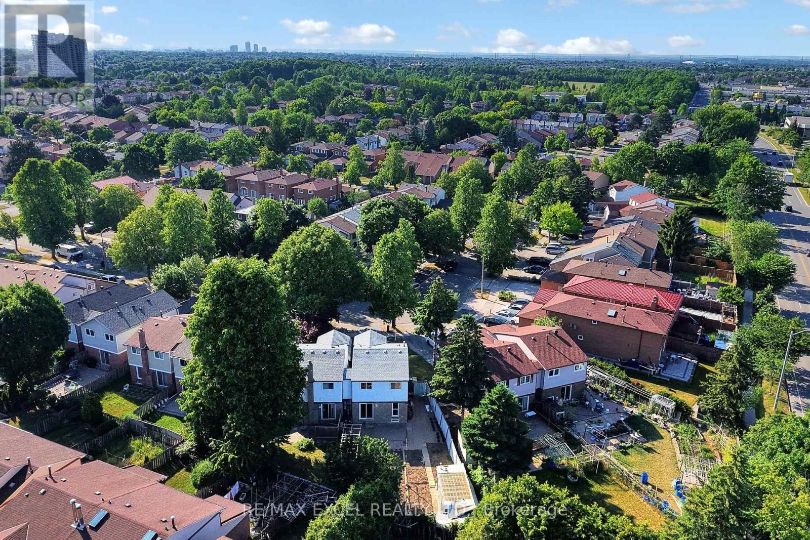 












29 GREEN SPRING DRIVE

,
Toronto (Milliken),




Ontario
M1V2A9

