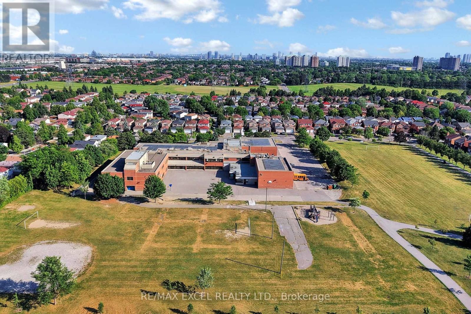 












29 GREEN SPRING DRIVE

,
Toronto (Milliken),




Ontario
M1V2A9

