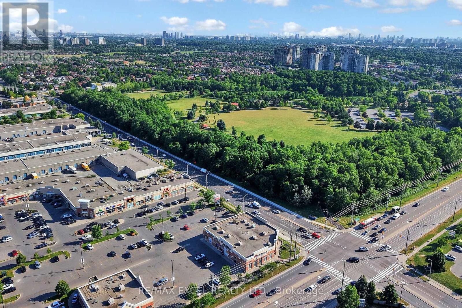












29 GREEN SPRING DRIVE

,
Toronto (Milliken),




Ontario
M1V2A9

