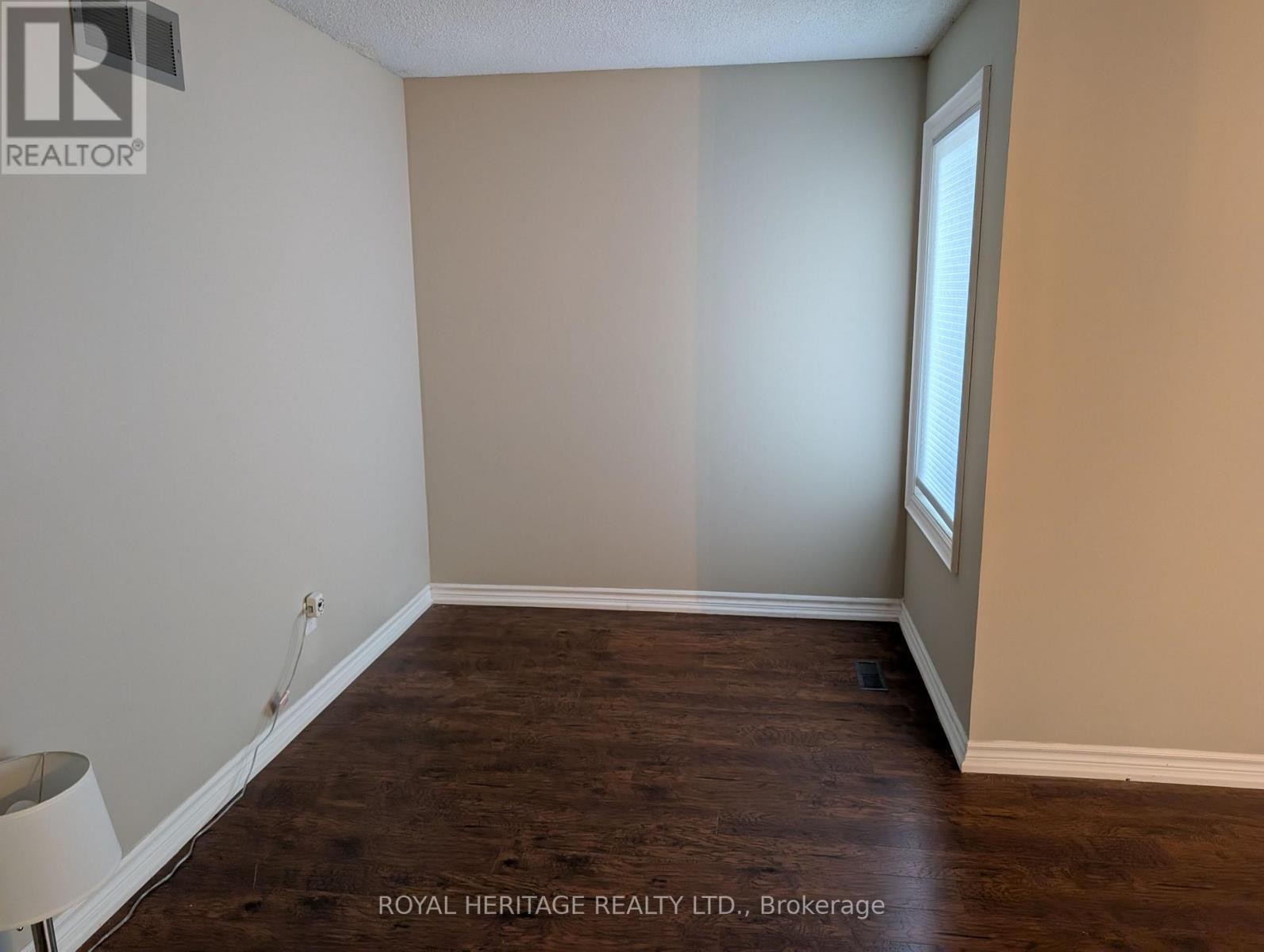 












600 CREEKVIEW CIRCLE

,
Pickering (West Shore),




Ontario
L1W2Z8

