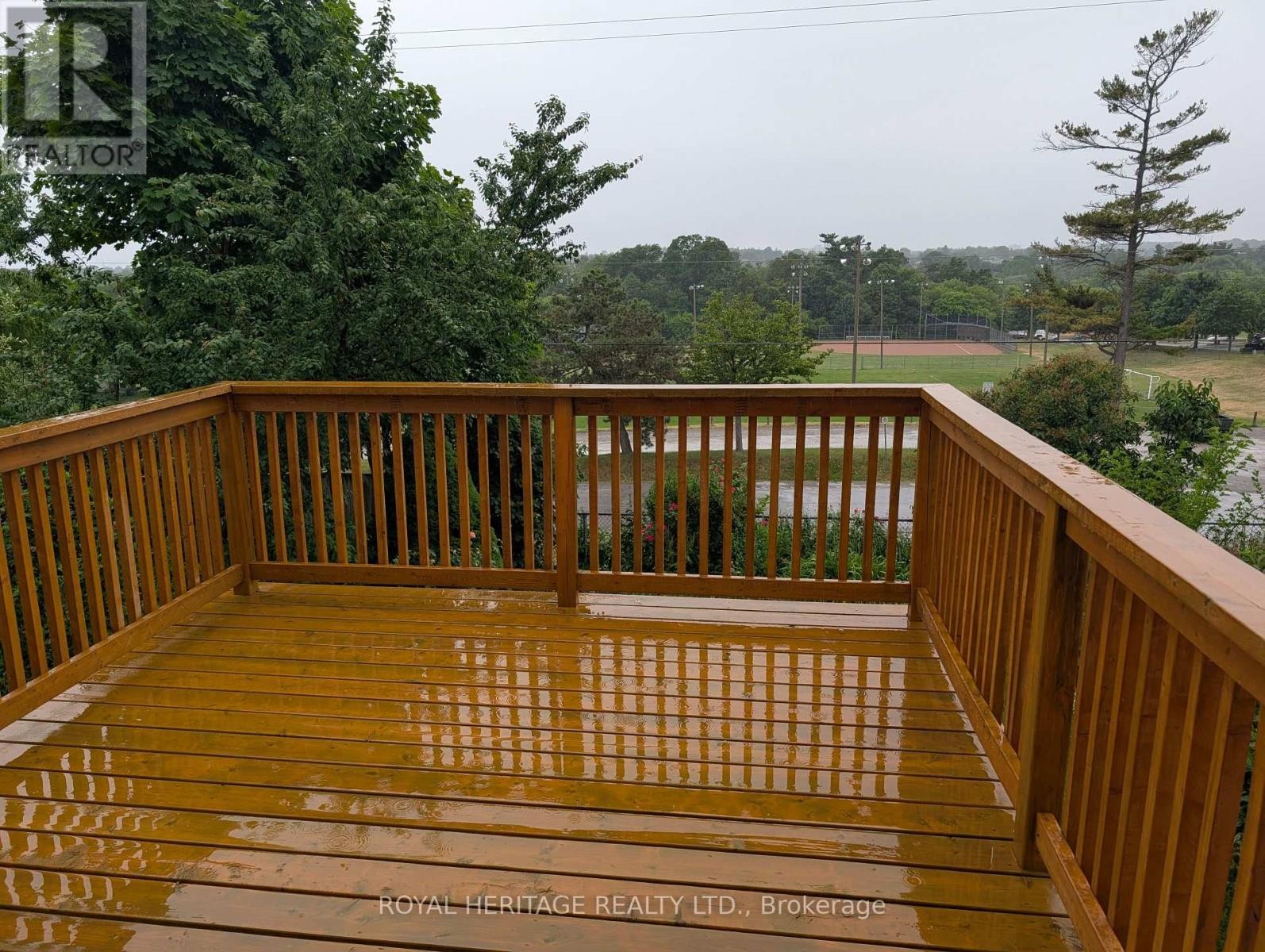 












600 CREEKVIEW CIRCLE

,
Pickering (West Shore),




Ontario
L1W2Z8

