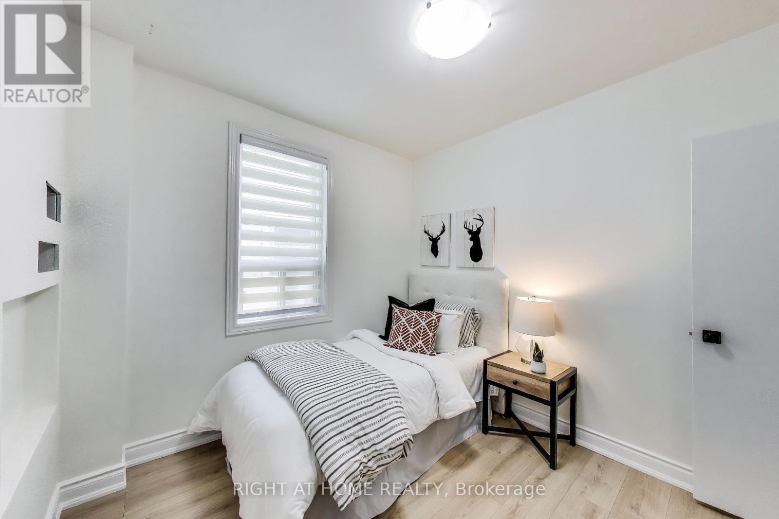 












1071 CRAVEN ROAD

,
Toronto (Greenwood-Coxwell),




Ontario
M4J4V7

