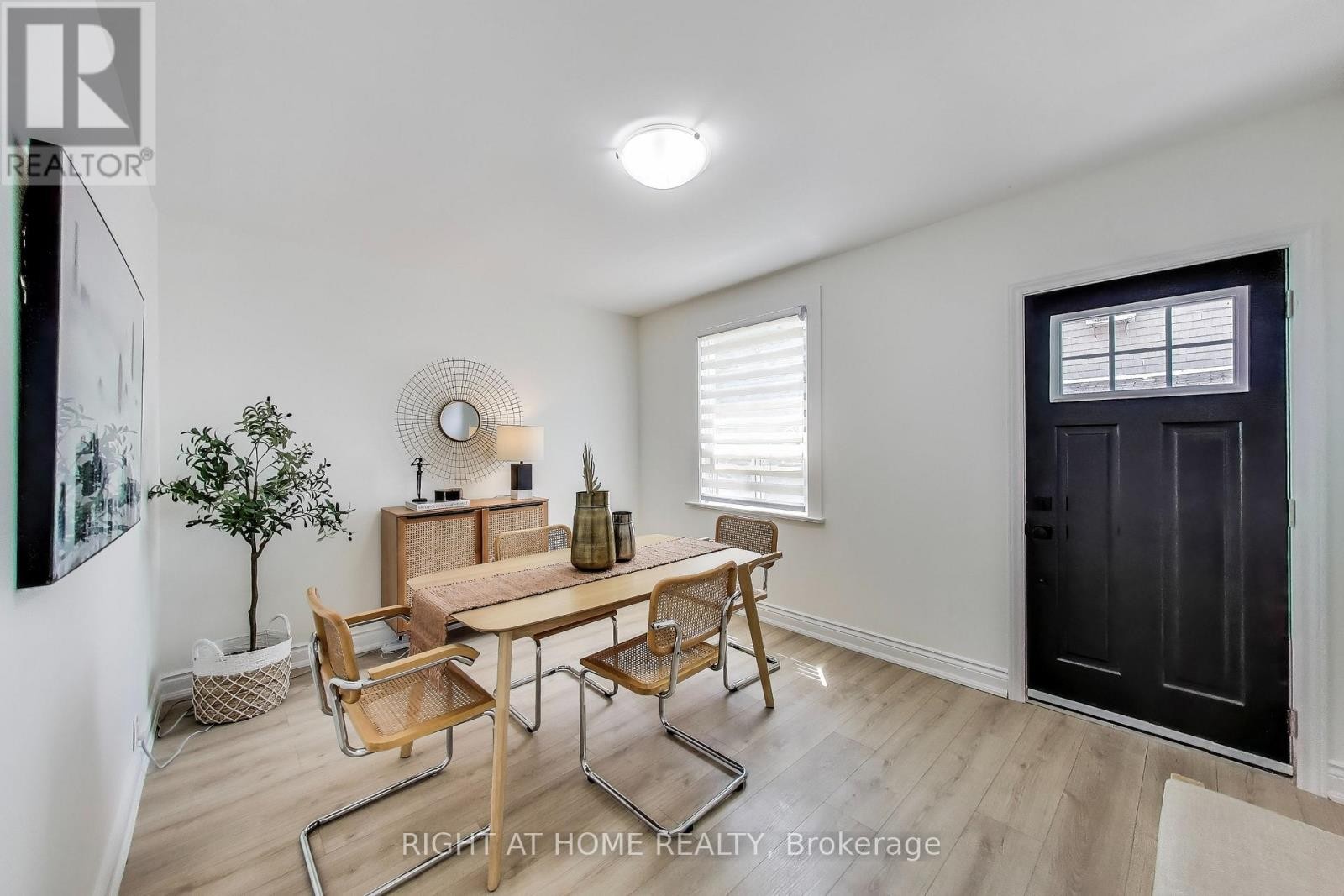 












1071 CRAVEN ROAD

,
Toronto (Greenwood-Coxwell),




Ontario
M4J4V7

