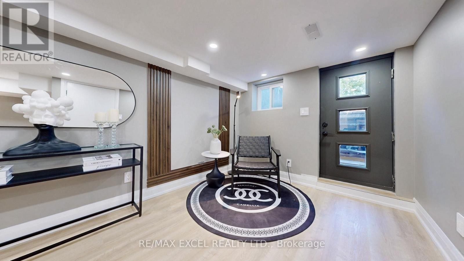 












117 GLEBEMOUNT AVENUE

,
Toronto (Danforth),




Ontario
M4C3R9

