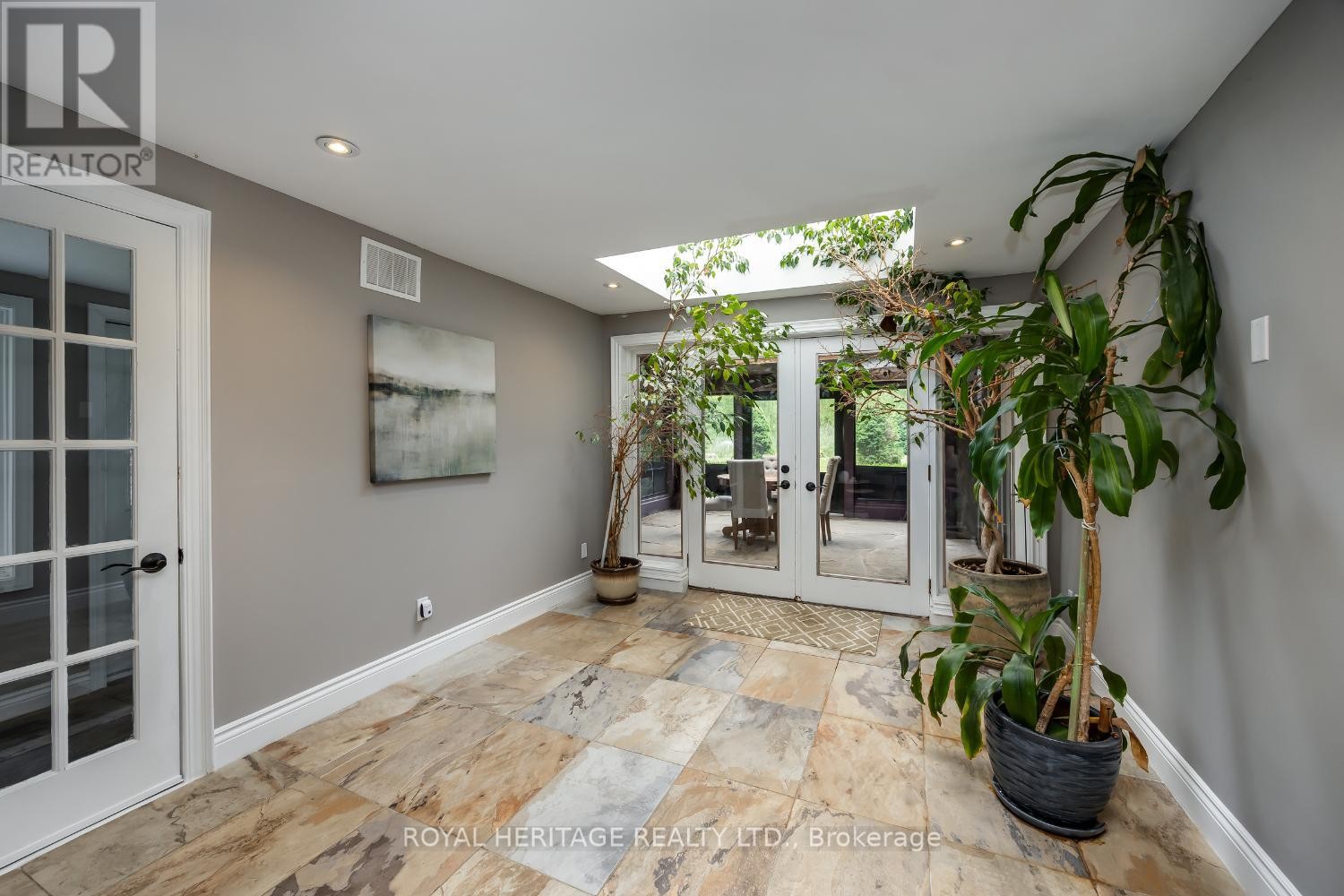












4395 WESTNEY ROAD N

,
Pickering,




Ontario
L1Y1A2

