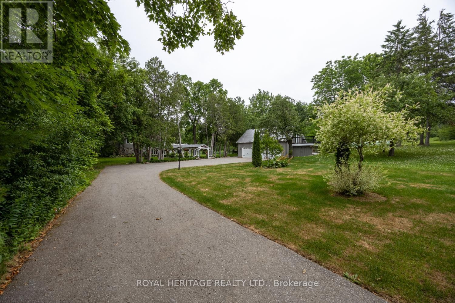 












4395 WESTNEY ROAD N

,
Pickering,




Ontario
L1Y1A2

