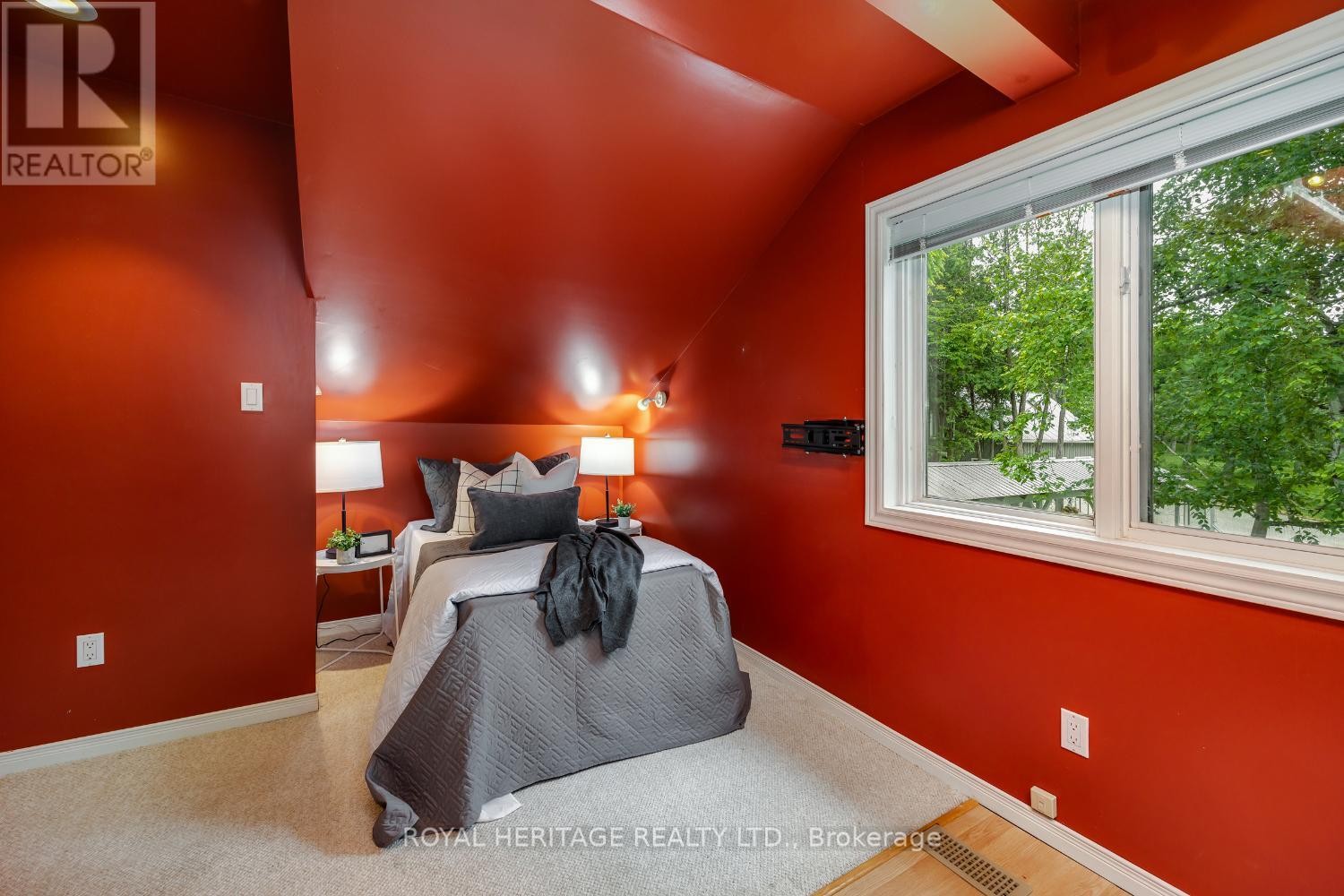 












4395 WESTNEY ROAD N

,
Pickering,




Ontario
L1Y1A2

