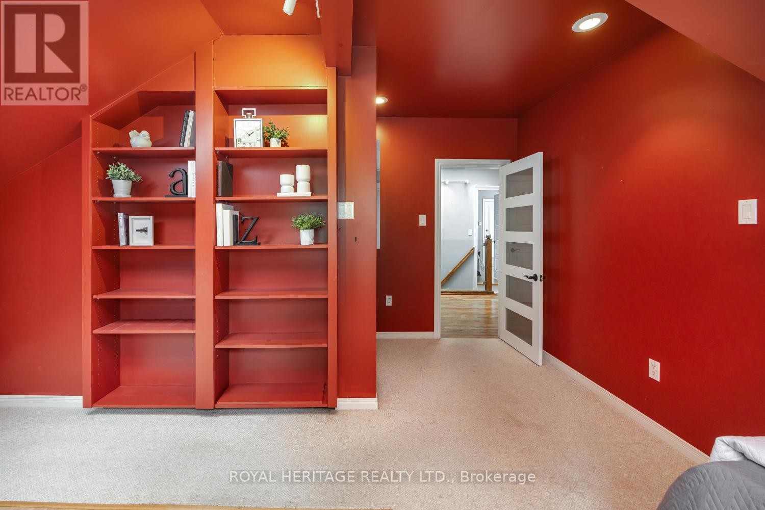 












4395 WESTNEY ROAD N

,
Pickering,




Ontario
L1Y1A2

