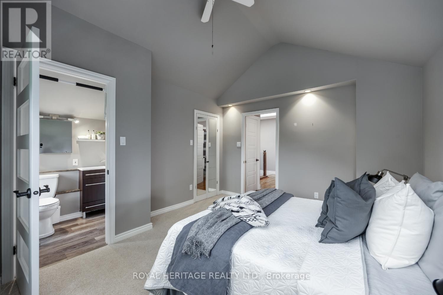 












4395 WESTNEY ROAD N

,
Pickering,




Ontario
L1Y1A2

