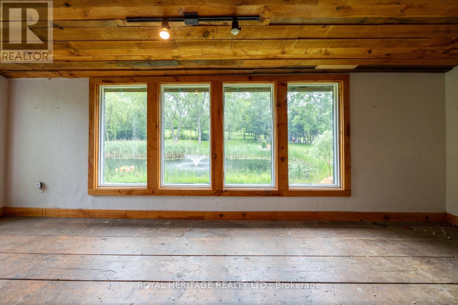 












4395 WESTNEY ROAD N

,
Pickering,




Ontario
L1Y1A2

