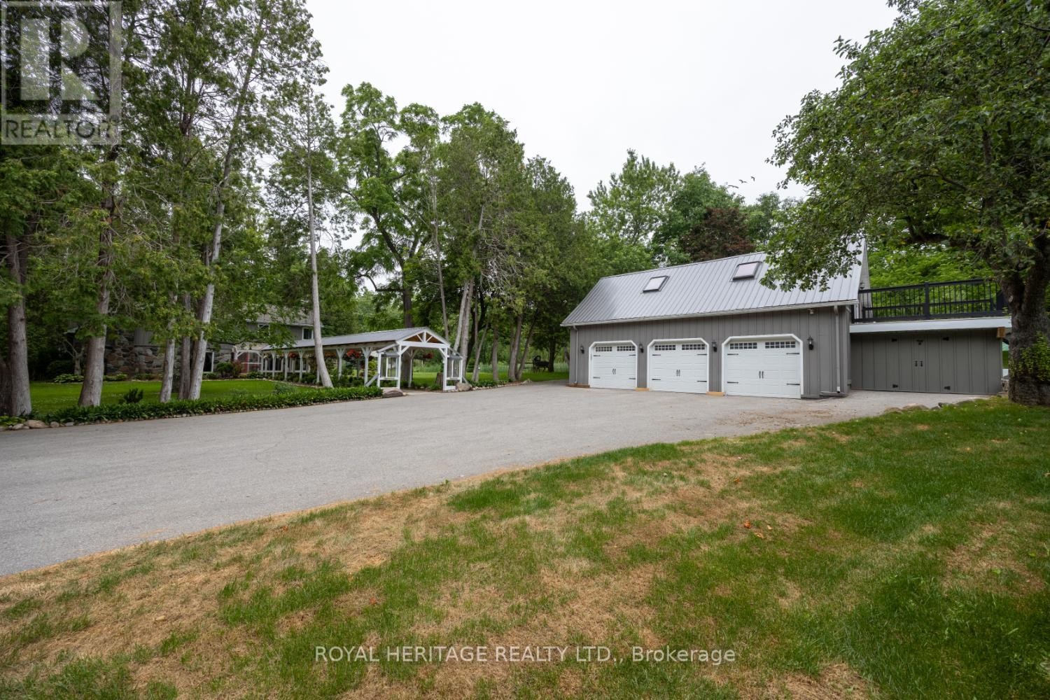 












4395 WESTNEY ROAD N

,
Pickering,




Ontario
L1Y1A2

