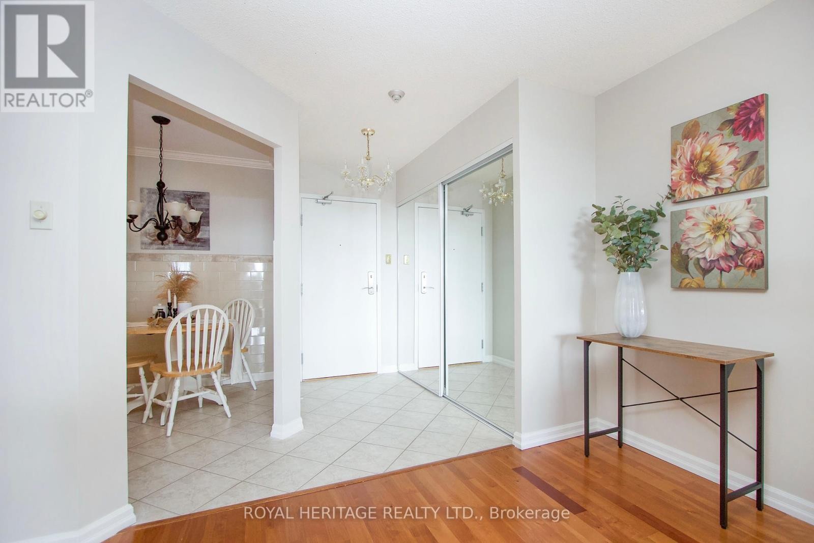 












1011 - 1890 VALLEY FARM ROAD

,
Pickering (Town Centre),




Ontario
L1V6B4

