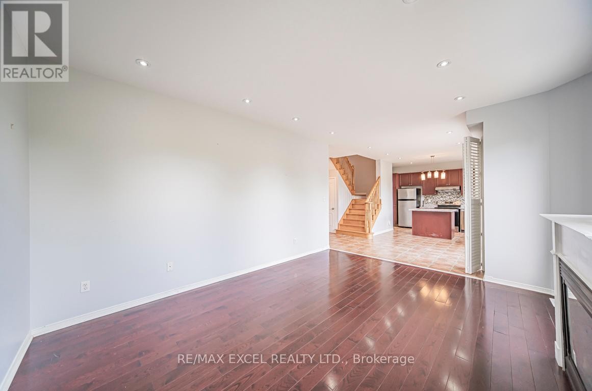 












3 HEADON AVENUE

,
Ajax (Central East),




Ontario
L1Z1R4

