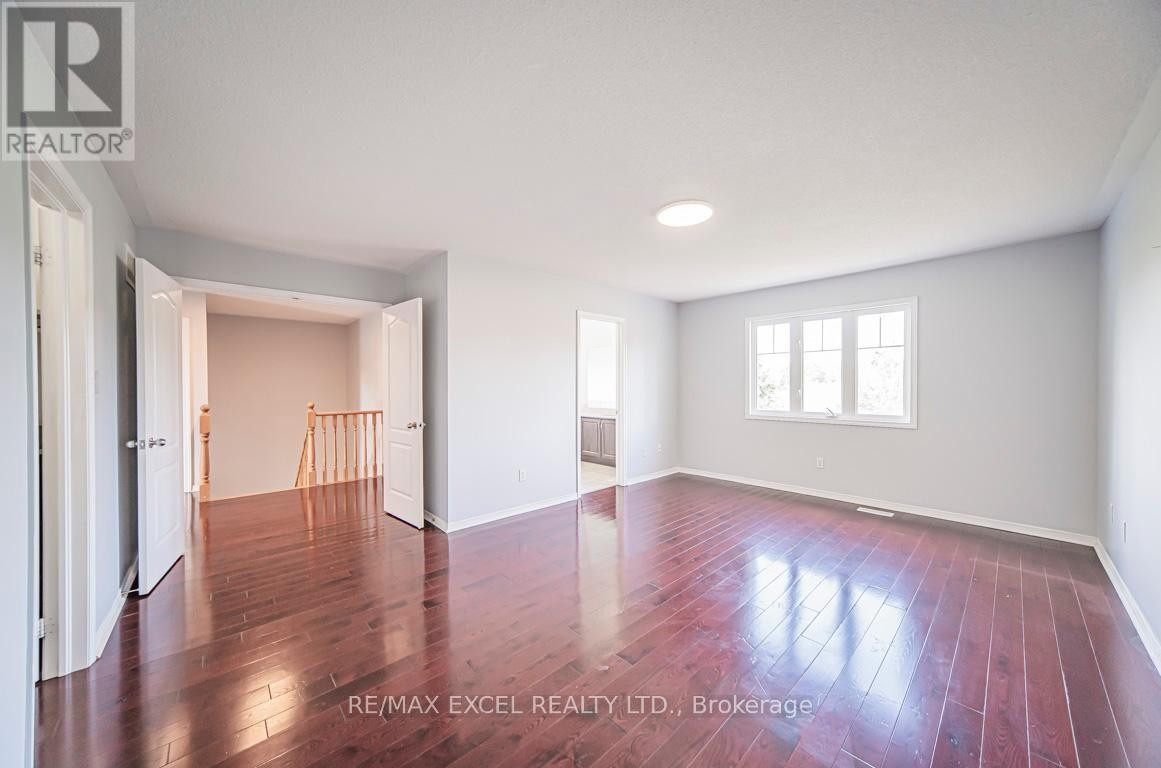 












3 HEADON AVENUE

,
Ajax (Central East),




Ontario
L1Z1R4

