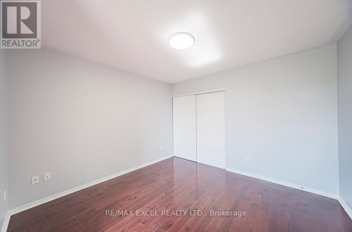 












3 HEADON AVENUE

,
Ajax (Central East),




Ontario
L1Z1R4

